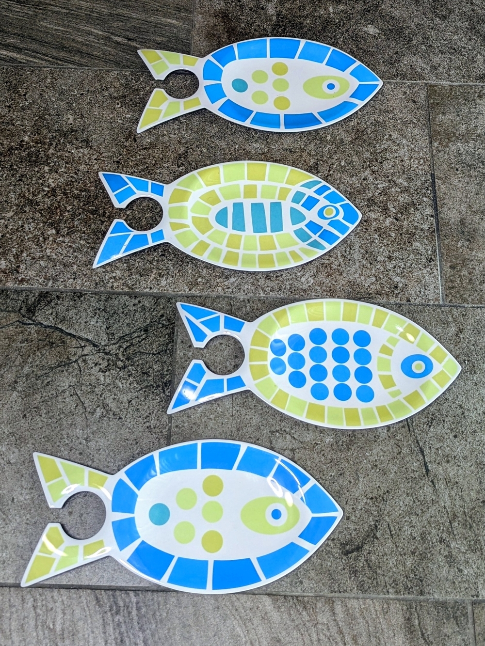 Set of 4 Mosaic Fish Wine‑Glass Plates – Coastal Serving Set